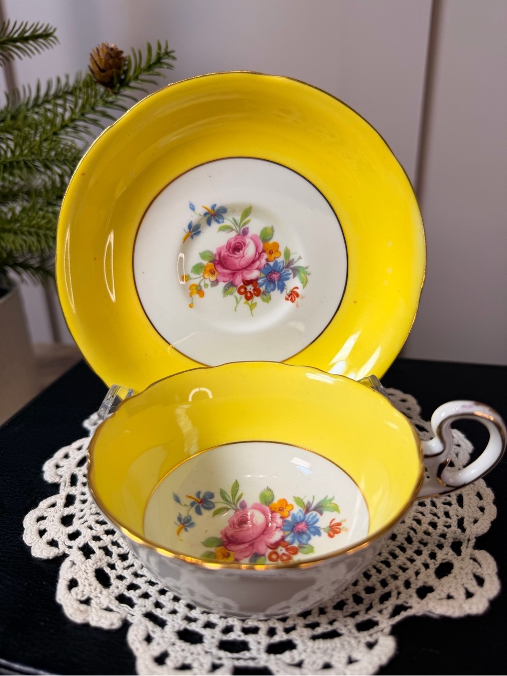 vintage Royal Grafton yellow fine bone china teacup and saucer set - Picture 10 of 12